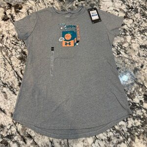 Girls UA sz YXL Tshirr